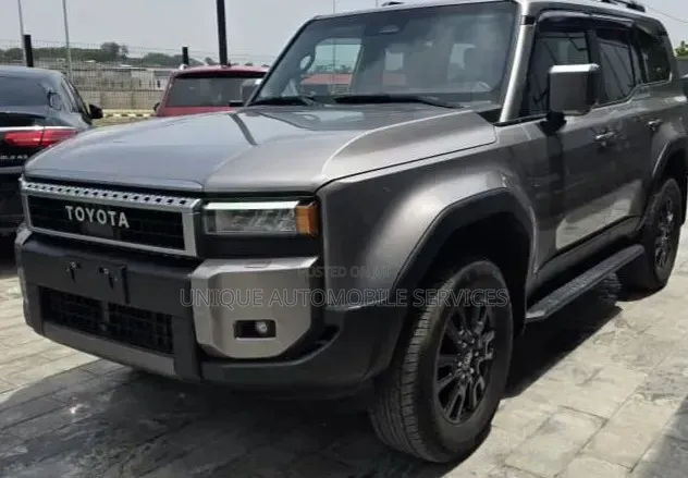 Toyota Land Cruiser Prado 2.7 2025 Gold