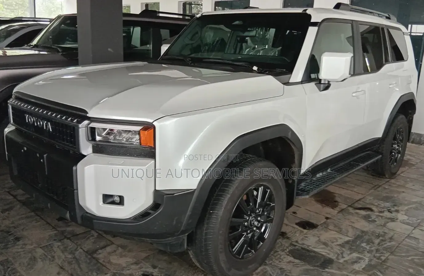 Toyota Land Cruiser Prado 2.7 2025 White