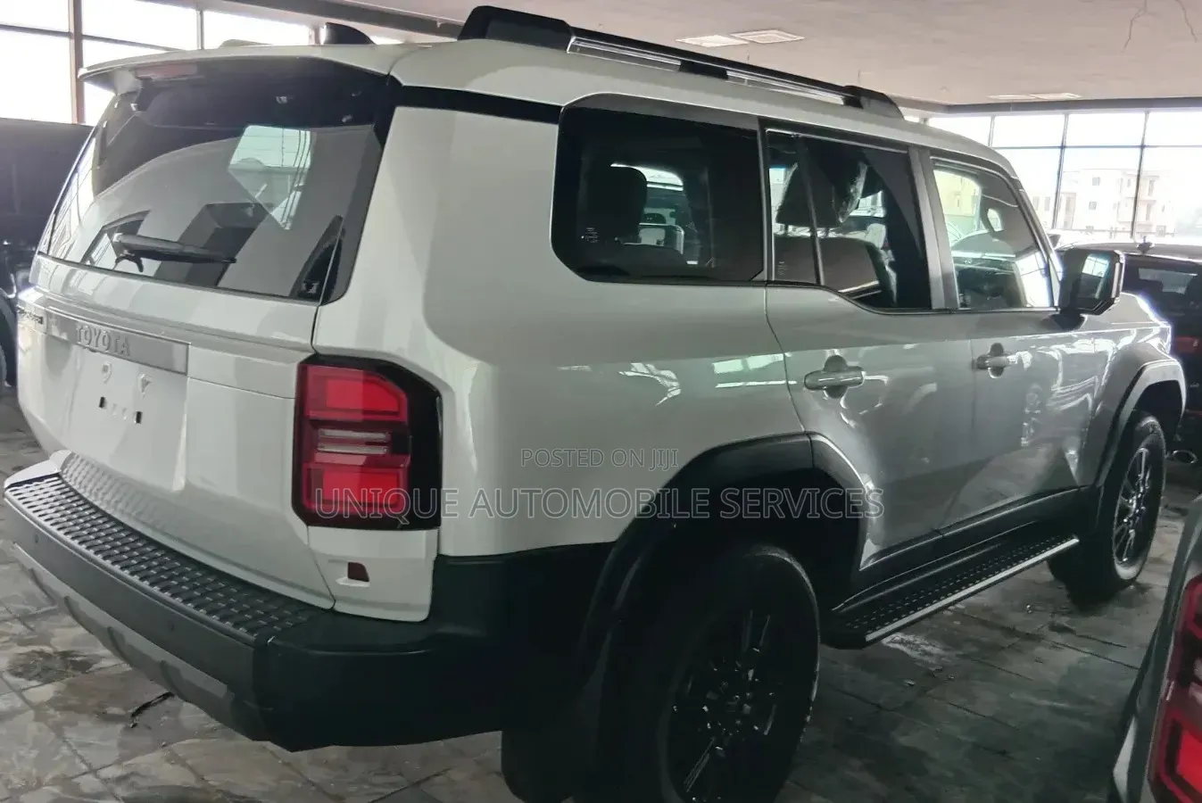 Toyota Land Cruiser Prado 2.7 2025 White