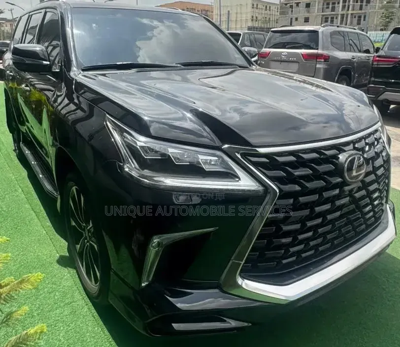 Lexus LX 570 (5 seats) AWD 2021 Black