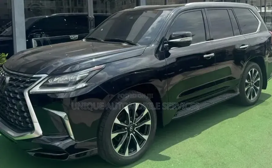 Lexus LX 570 (5 seats) AWD 2021 Black