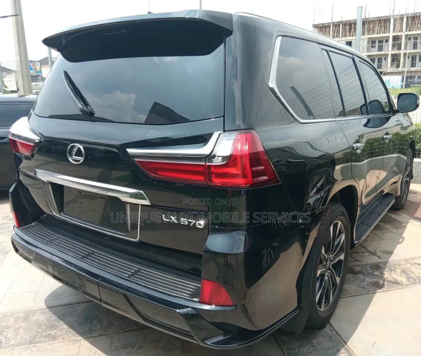 Lexus LX 570 (5 seats) AWD 2021 Black