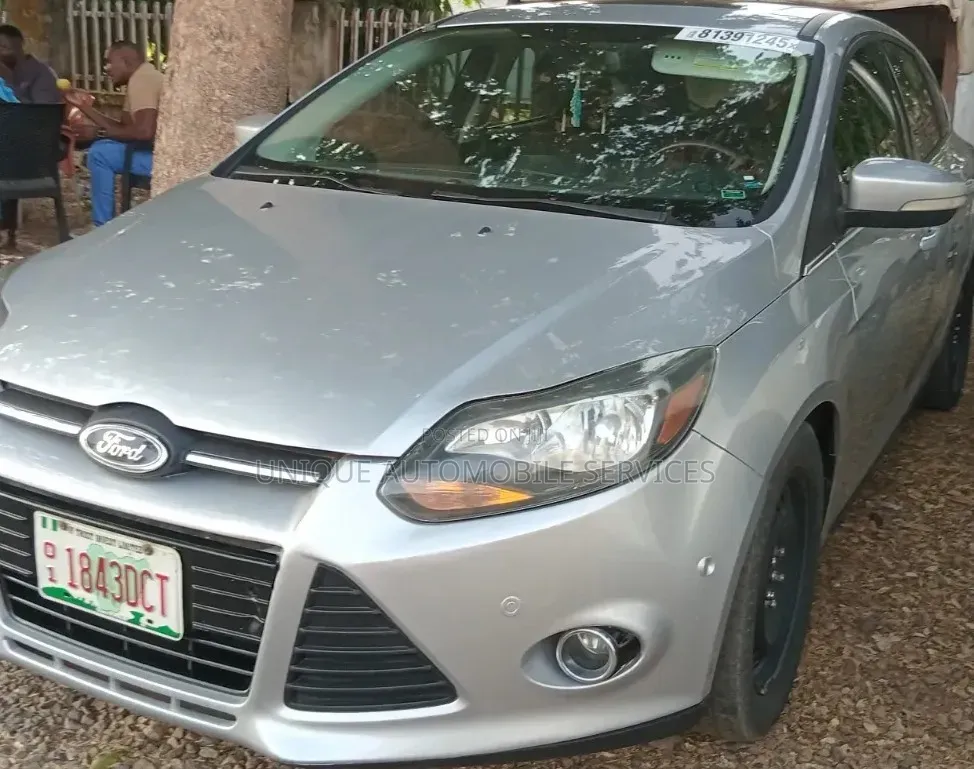 Ford Focus Titanium 5-Door 2013 Silver