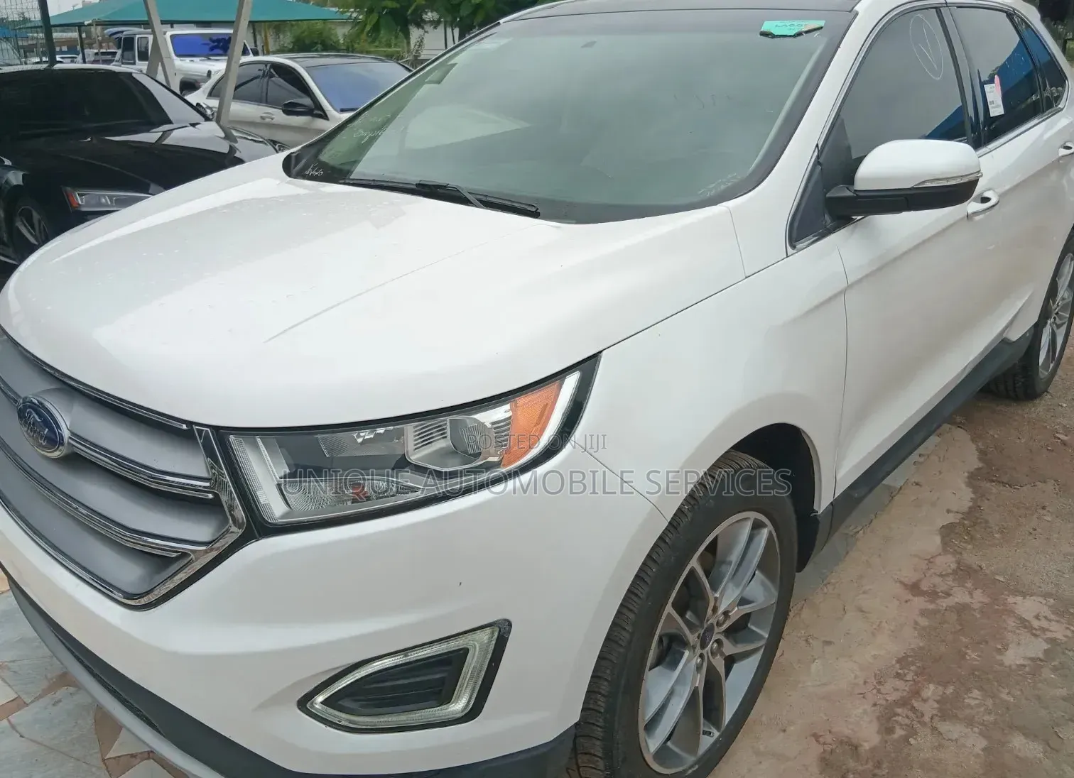 Ford Edge Titanium 4dr AWD 2017 Off white