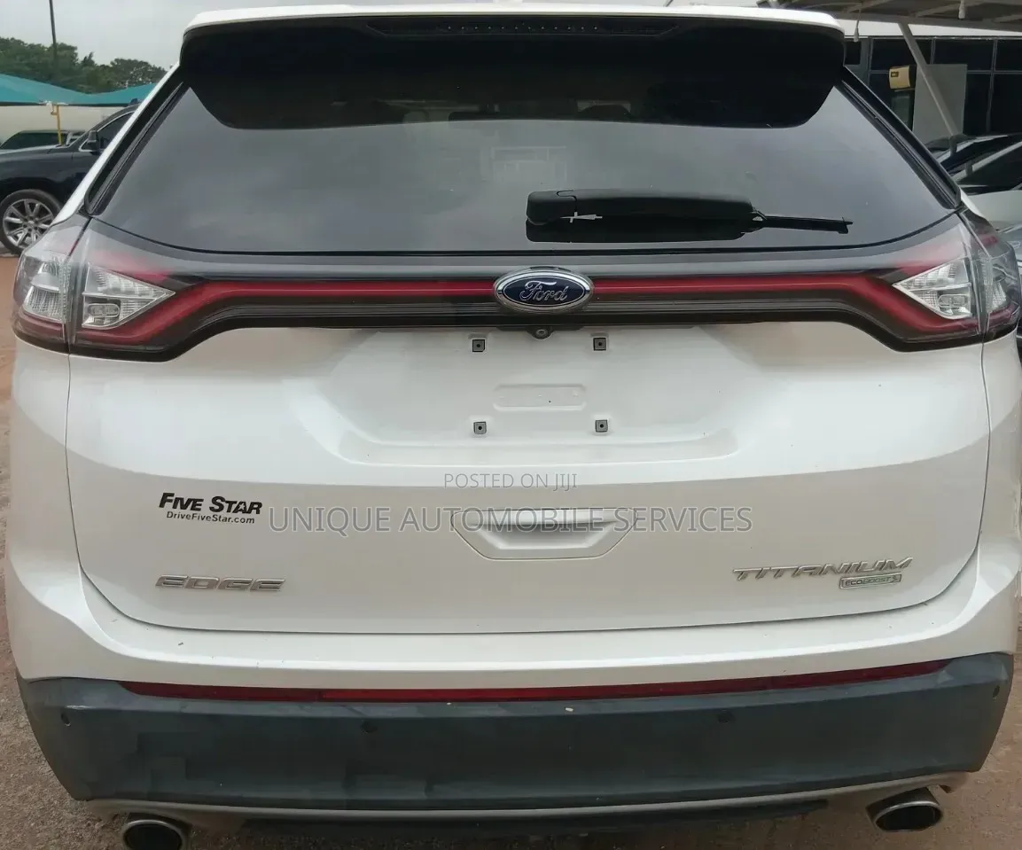 Ford Edge Titanium 4dr AWD 2017 Off white