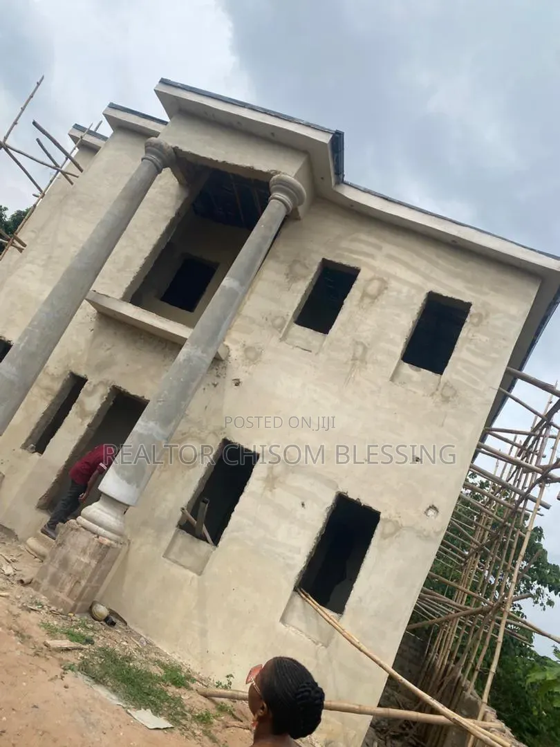 5bdrm Duplex in Afara Estate Umuahia for sale