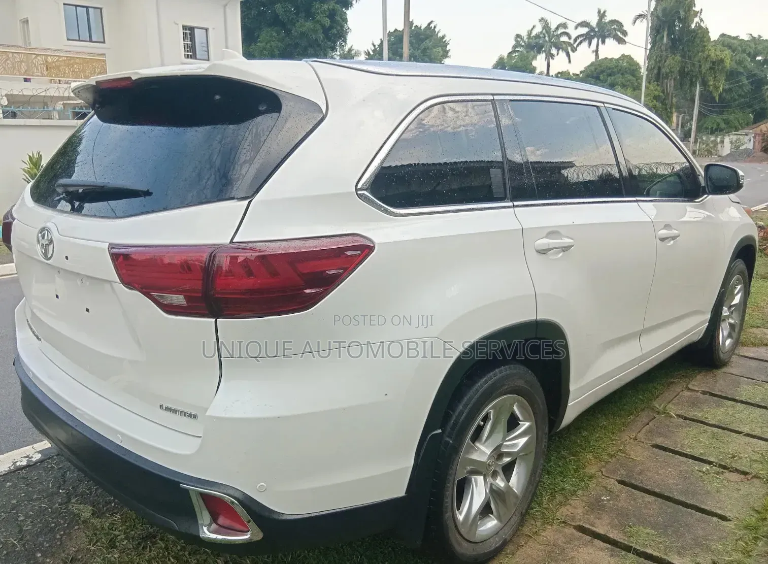Toyota Highlander Limited Platinum V6 4x4 (3.5L 6cyl 6A) 2016 Off white