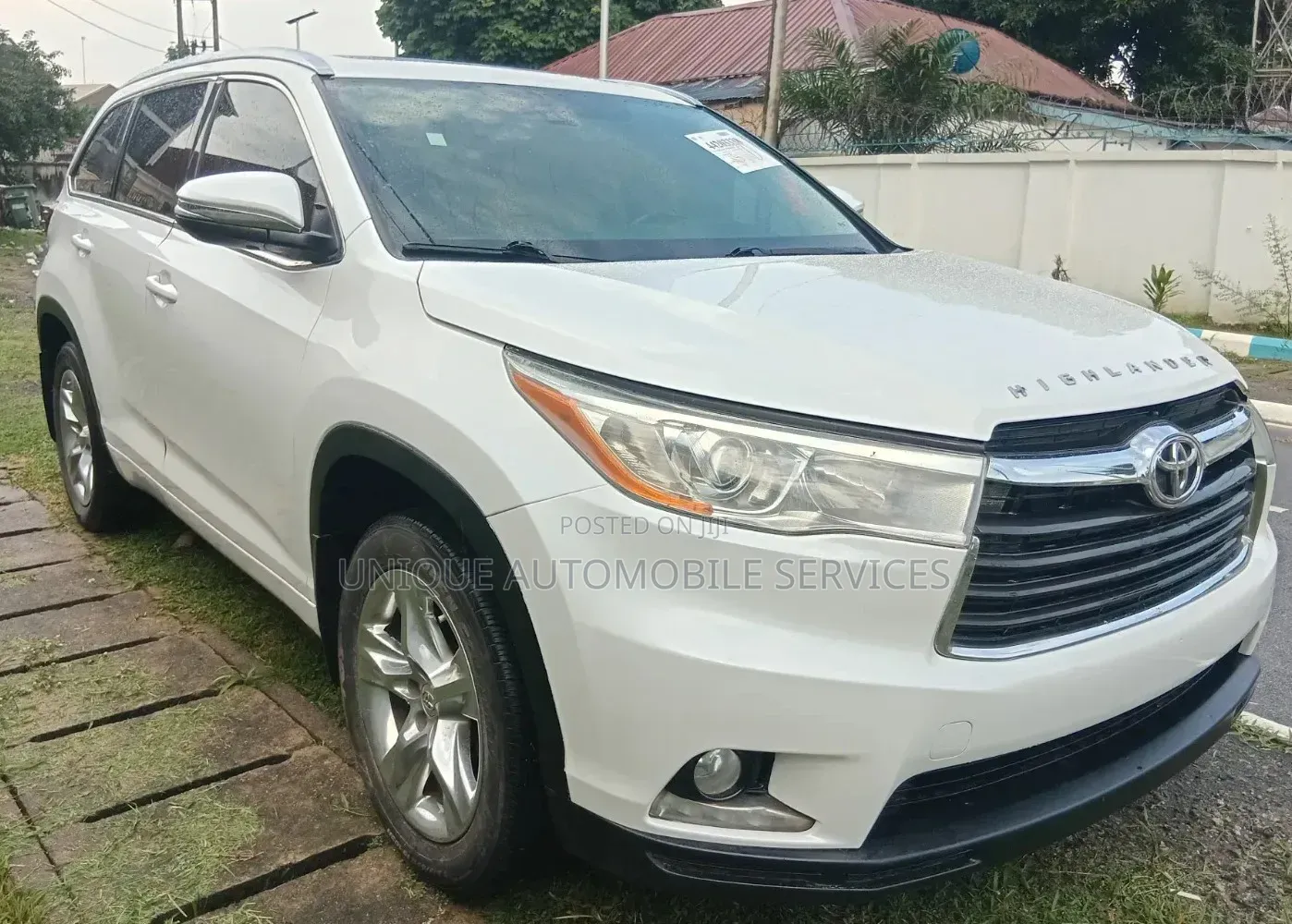 Toyota Highlander Limited Platinum V6 4x4 (3.5L 6cyl 6A) 2016 Off white