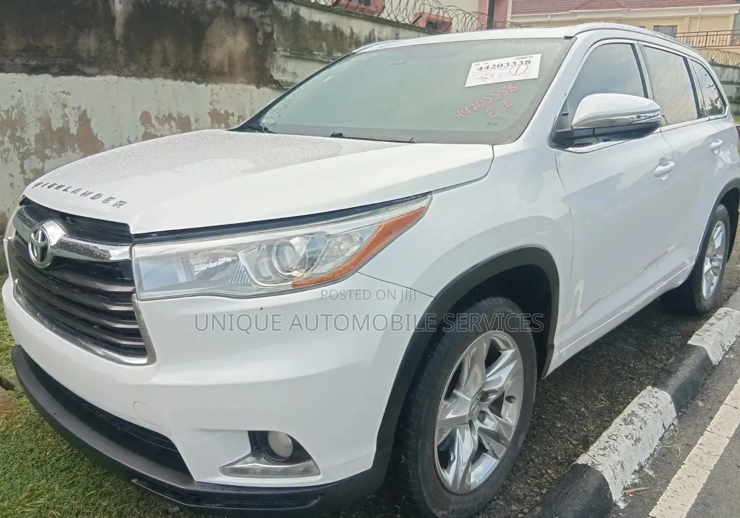 Toyota Highlander Limited Platinum V6 4x4 (3.5L 6cyl 6A) 2016 Off white