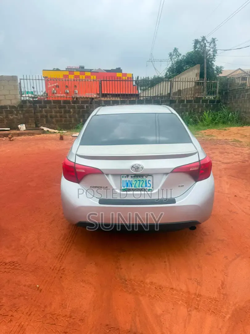 Toyota Corolla LE Eco 4dr Sedan (1.8L 4cyl CVT) 2014 Silver