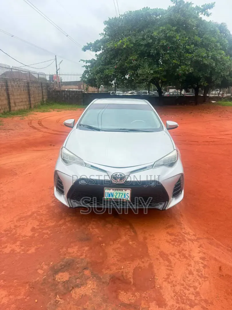 Toyota Corolla LE Eco 4dr Sedan (1.8L 4cyl CVT) 2014 Silver