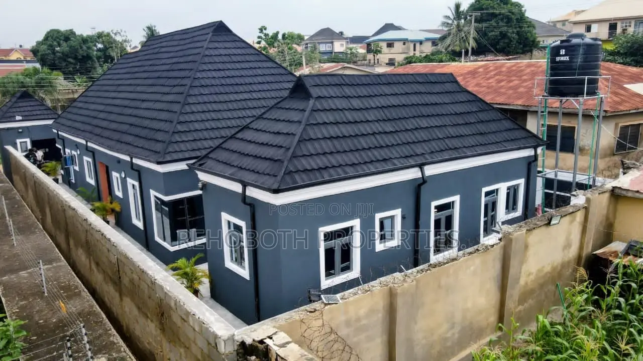 3bdrm Bungalow in Akuru, Akala Express for sale