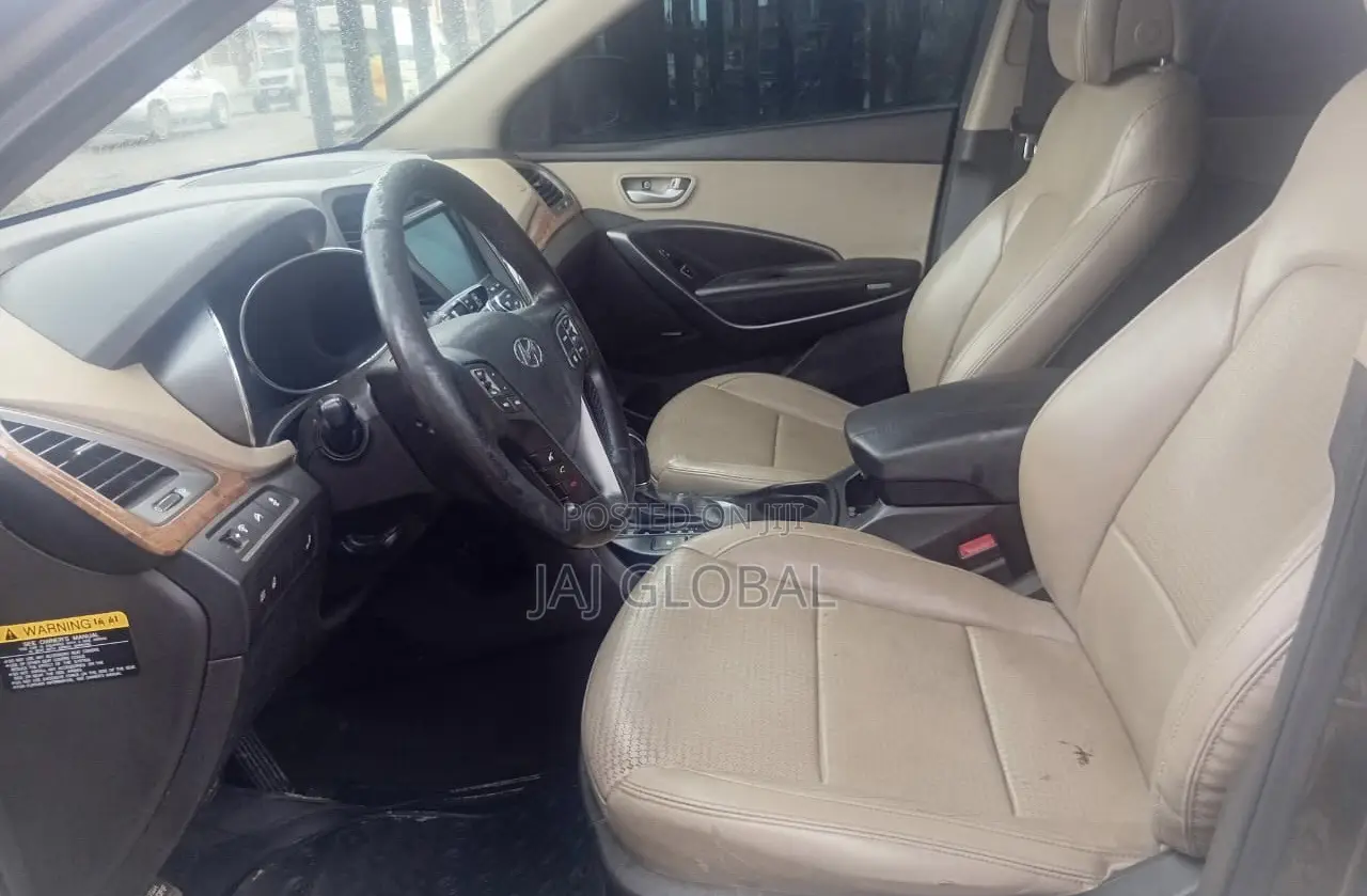 Hyundai Santa Fe 2014 Brown