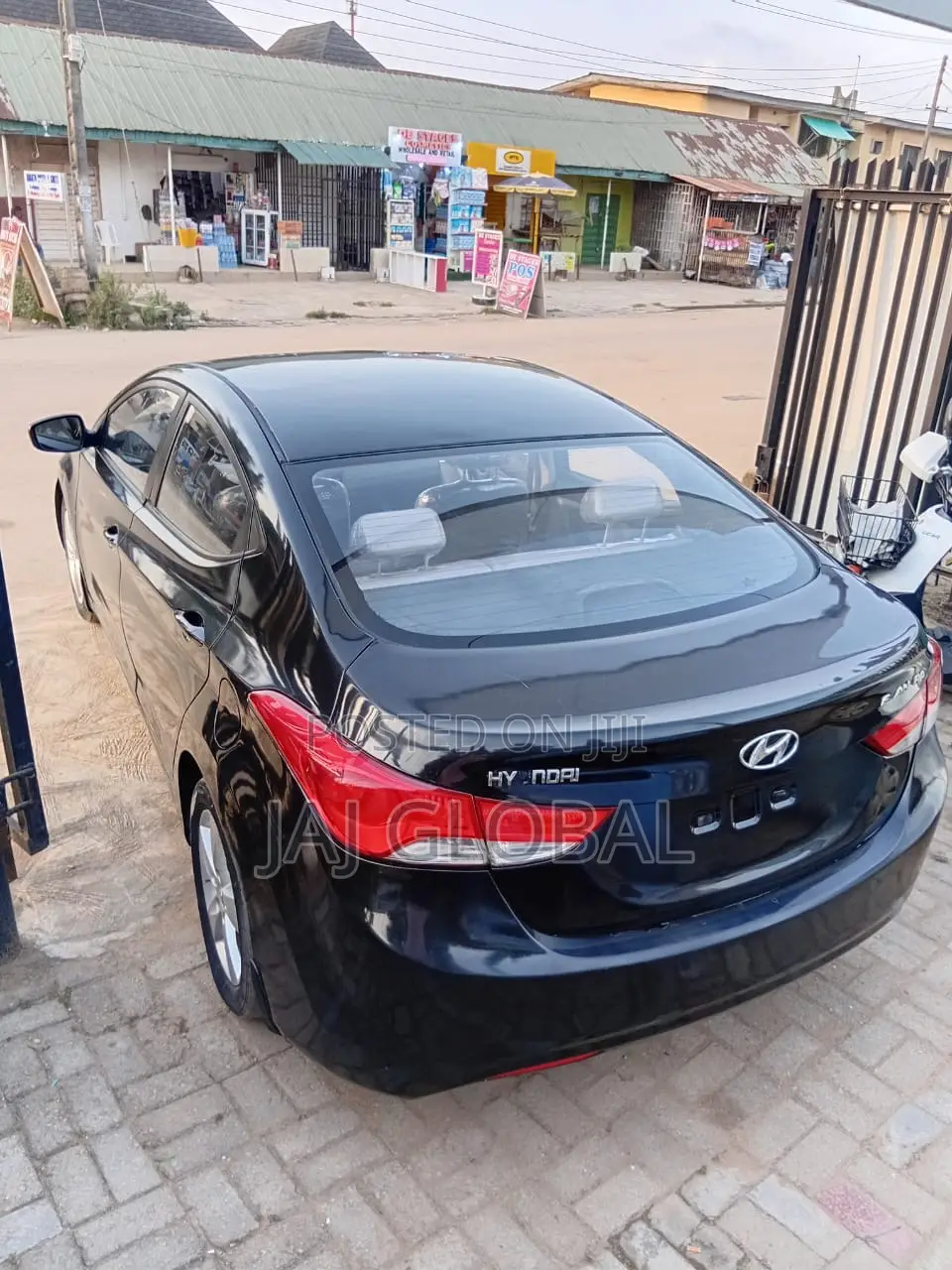Hyundai Elantra 2012 Black