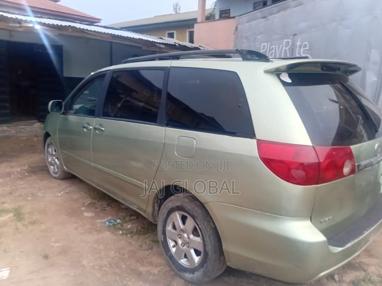 Toyota Sienna 2010 Teal