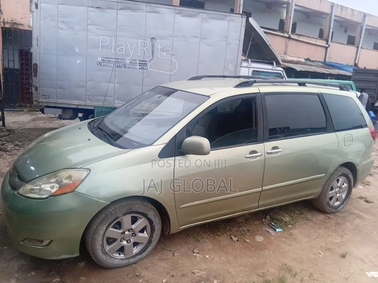 Toyota Sienna 2010 Teal