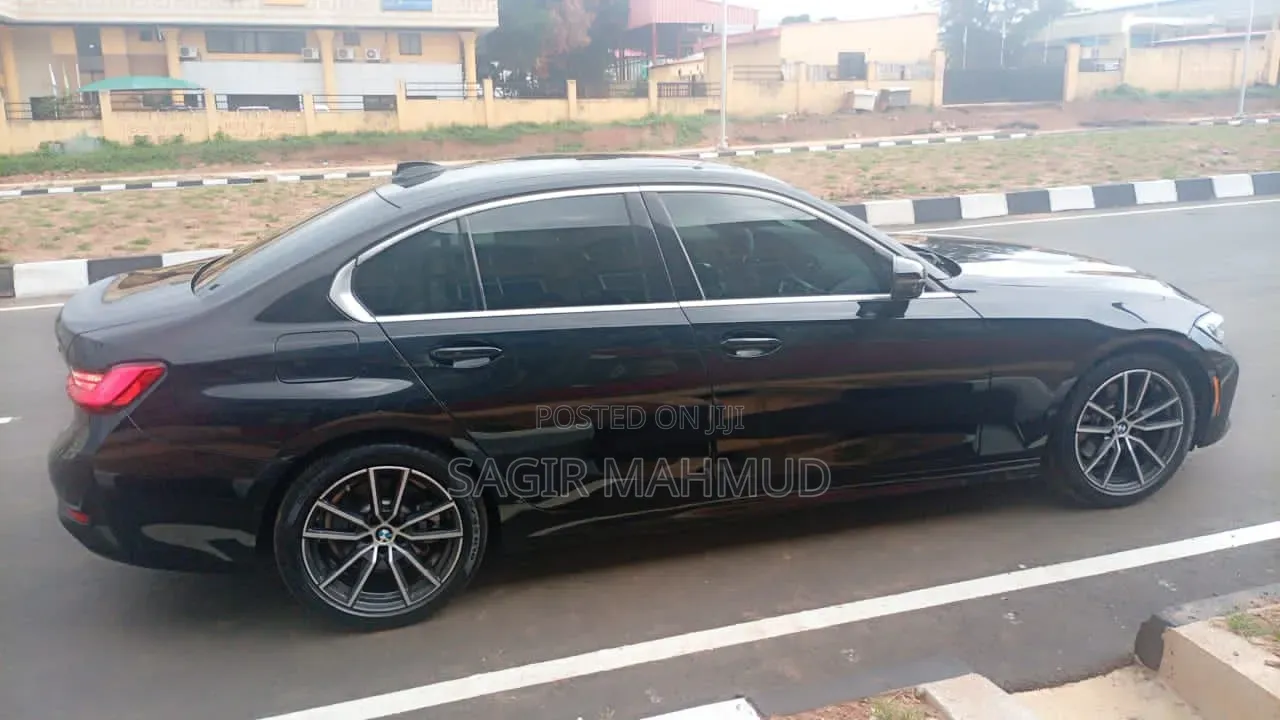 BMW 330i 2020 Black