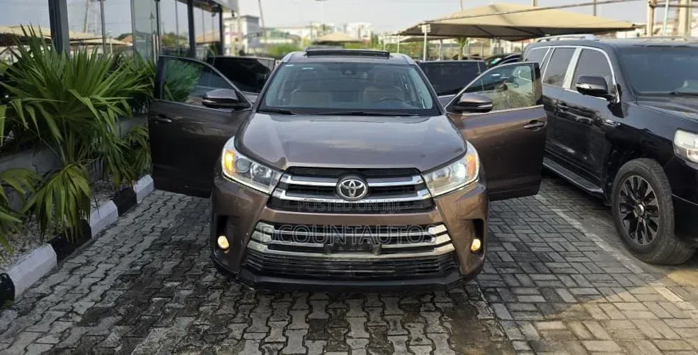 Toyota Highlander 2019 Gray