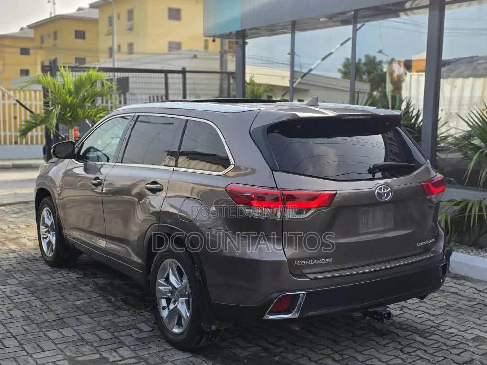 Toyota Highlander 2019 Gray