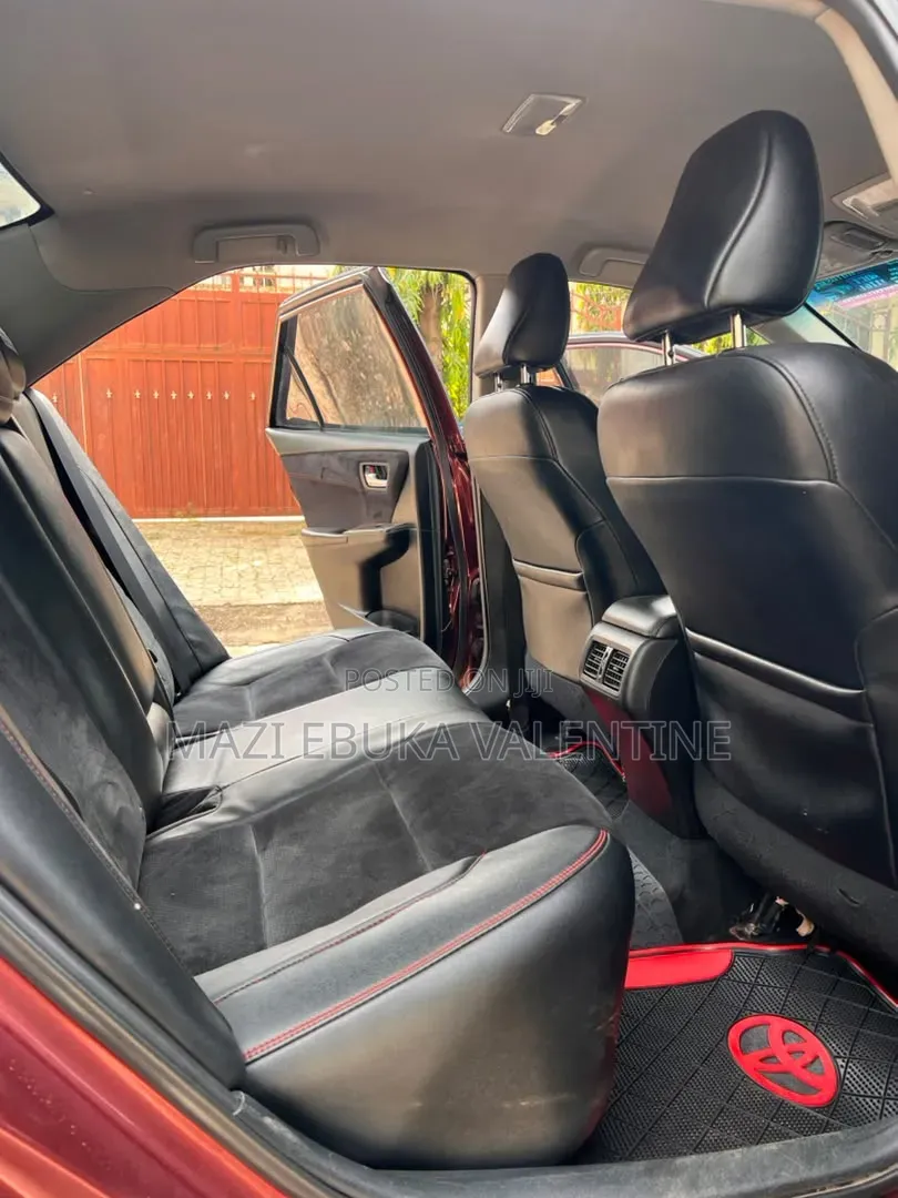 Toyota Camry 2016 Red