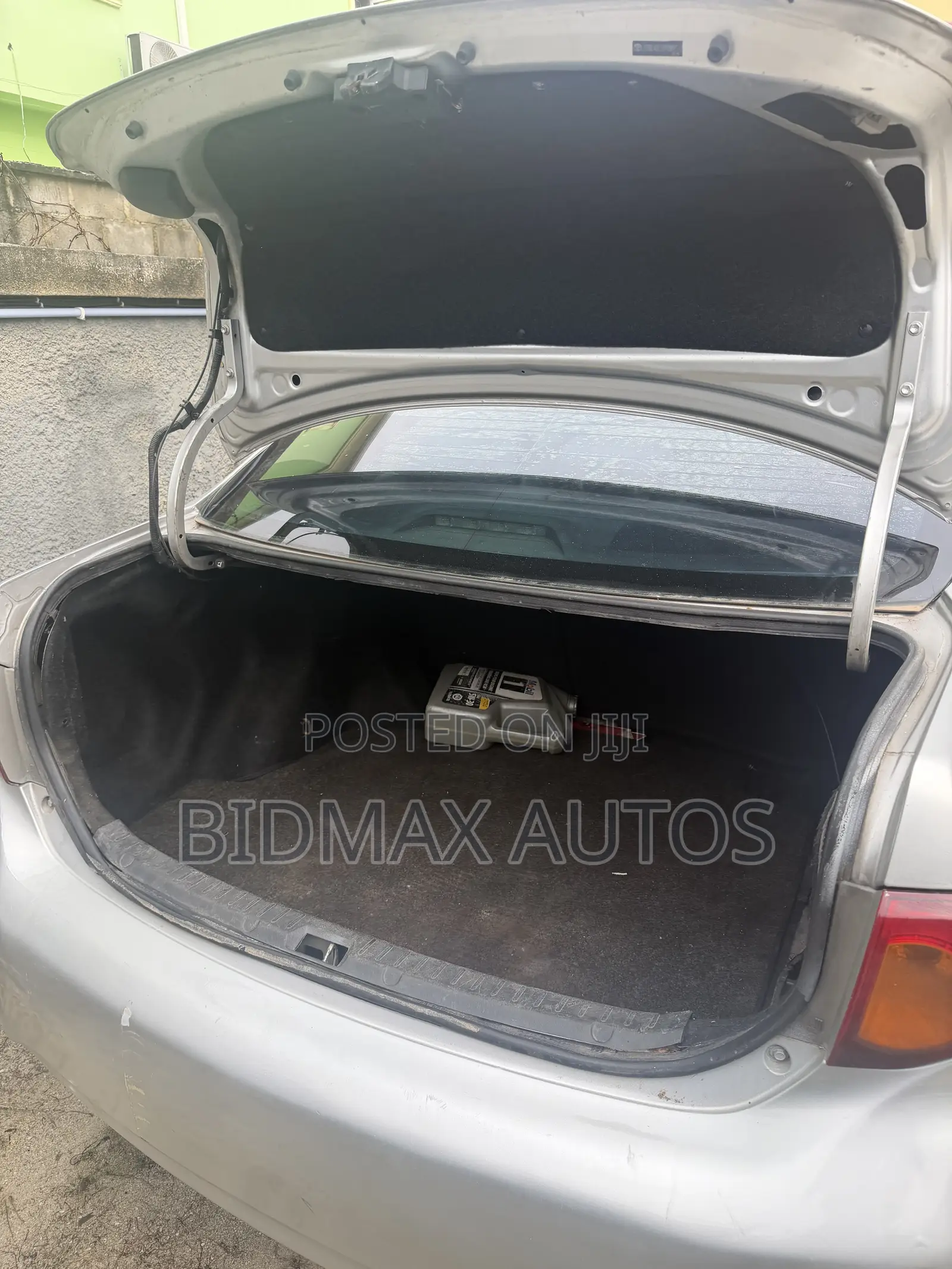 Toyota Corolla LE 4dr Sedan (1.8L 4cyl 4A) 2010 Silver