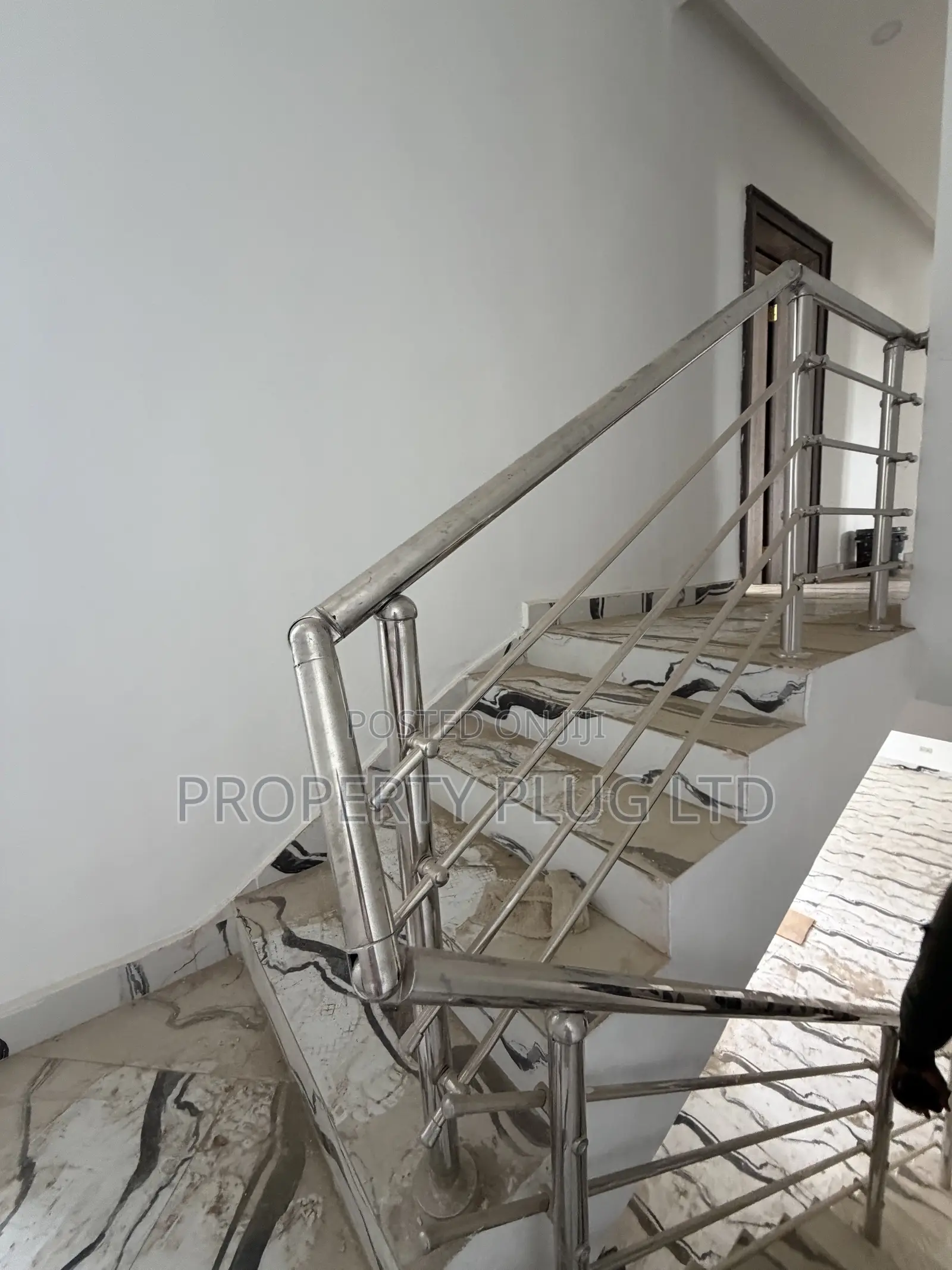 4bdrm Duplex in Galadimawa for sale