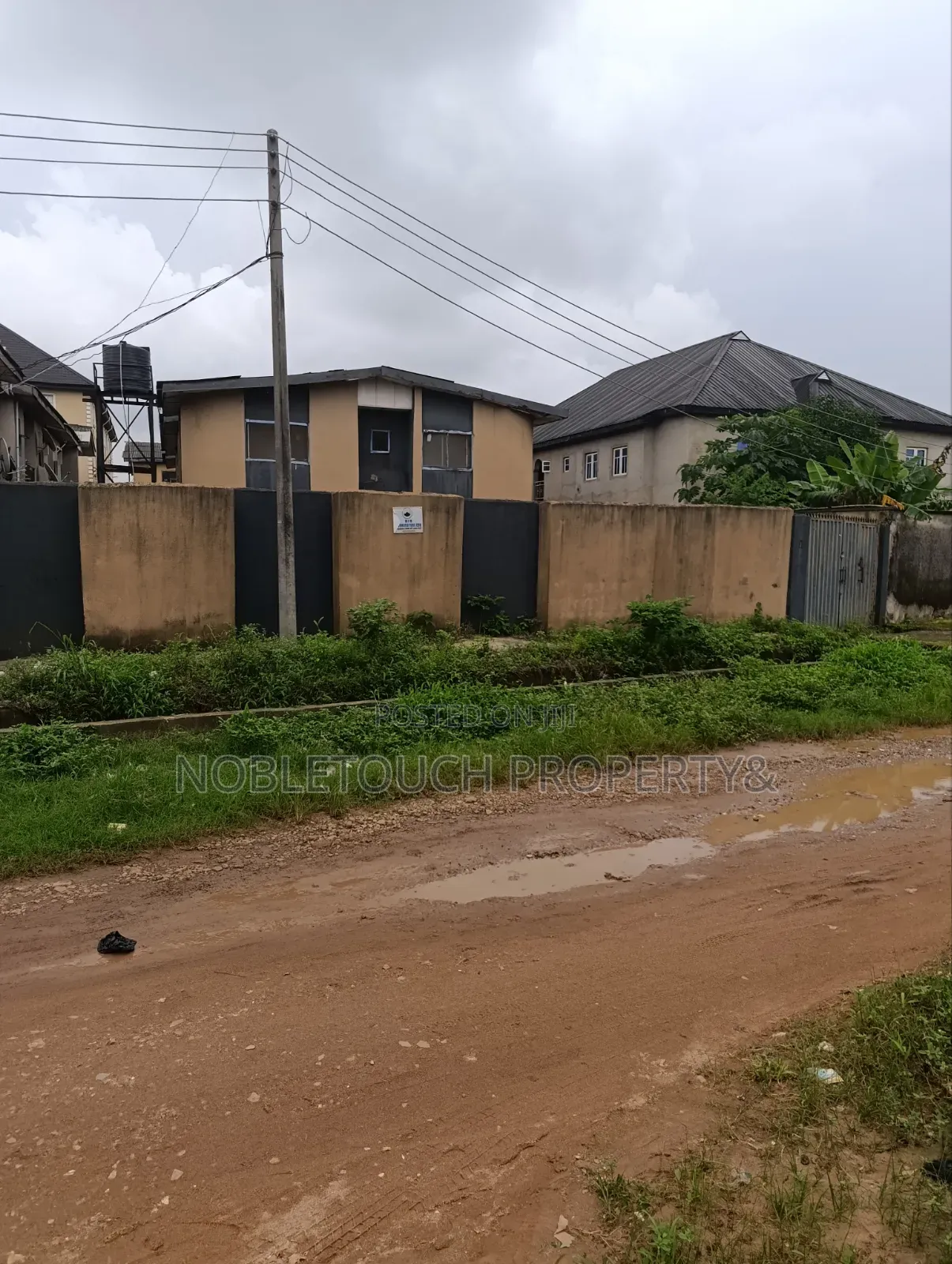 3bdrm Block of Flats in Liasu Road Idimu, Iseri Olofin for sale