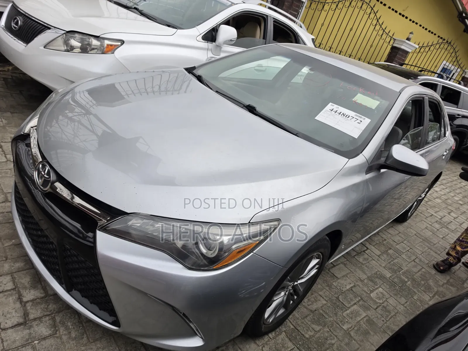 Toyota Camry 2015 Silver