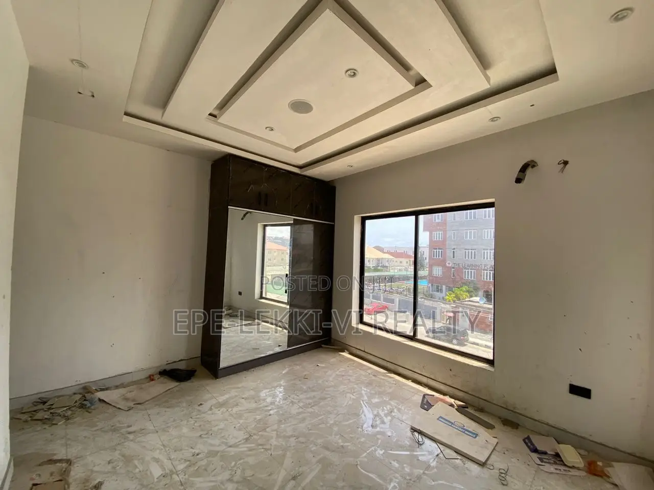 2 Wings of 5-Bedroom Duplex for Commercial Lease in Lekki Phase 1