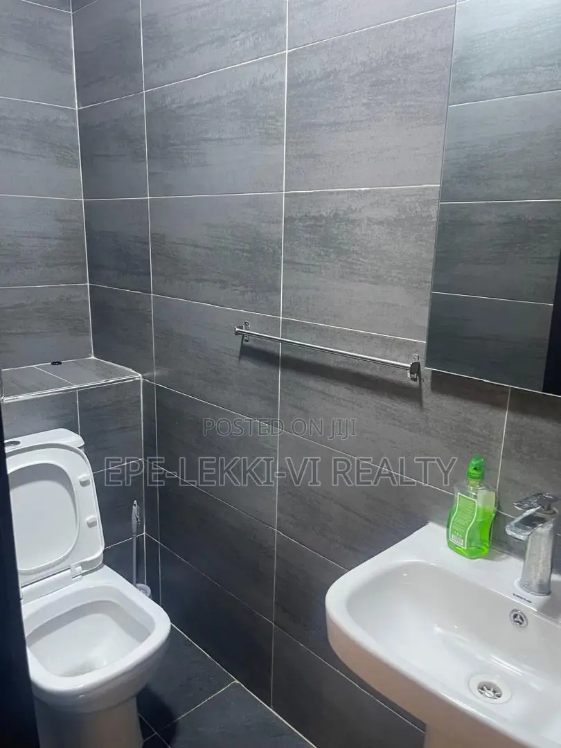 Furnished 3bdrm Apartment in Victoria Island for sale