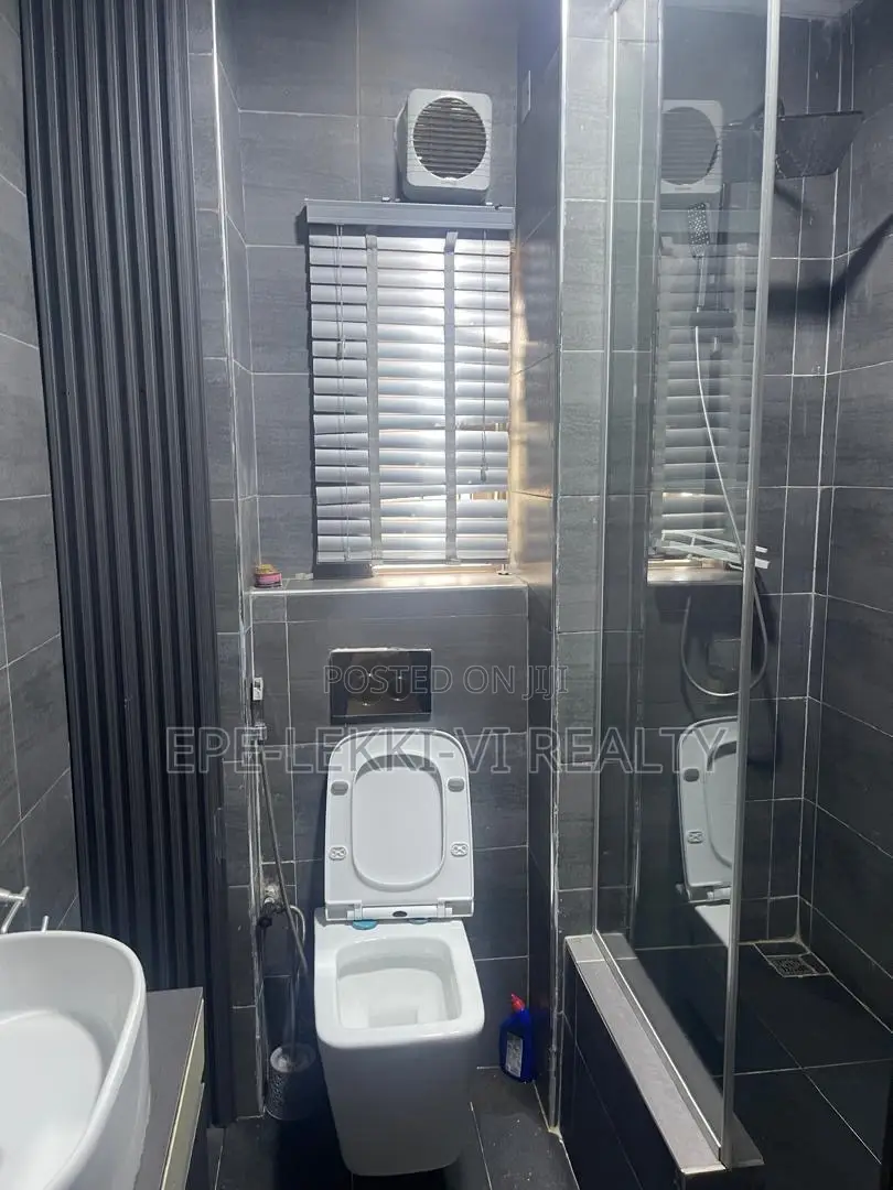 Furnished 3bdrm Apartment in Victoria Island for sale