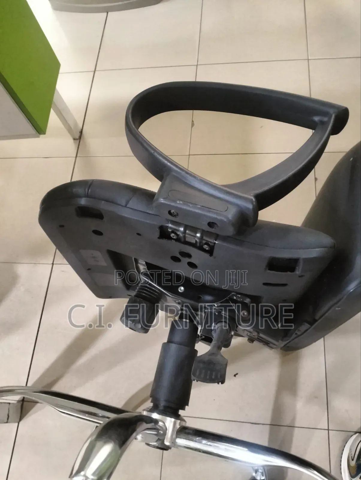We Repair Office Chairs and Table Also Refording of Leather