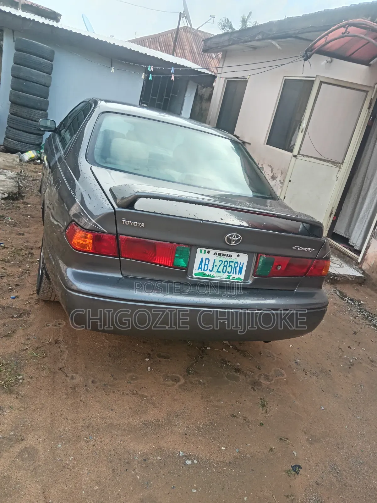 Toyota Camry LE 4dr Sedan (2.2L 4cyl 4A) 2001 Gray