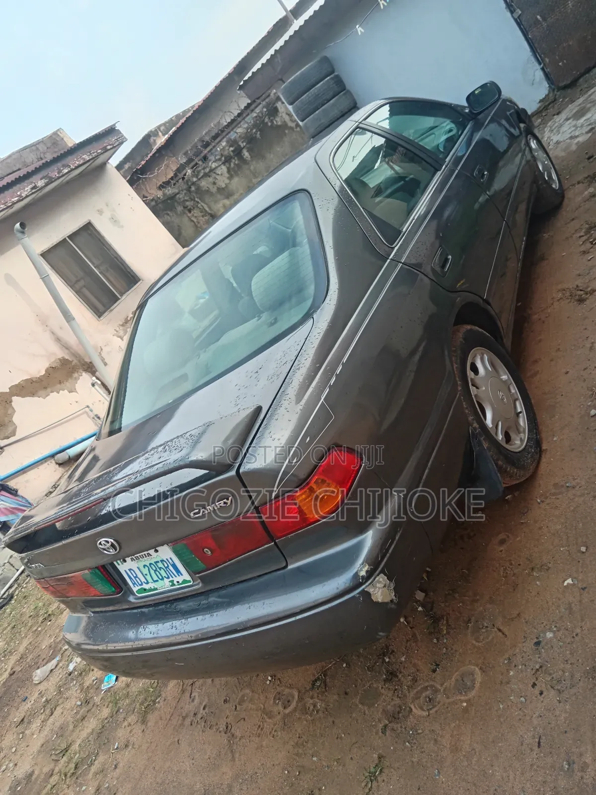 Toyota Camry LE 4dr Sedan (2.2L 4cyl 4A) 2001 Gray
