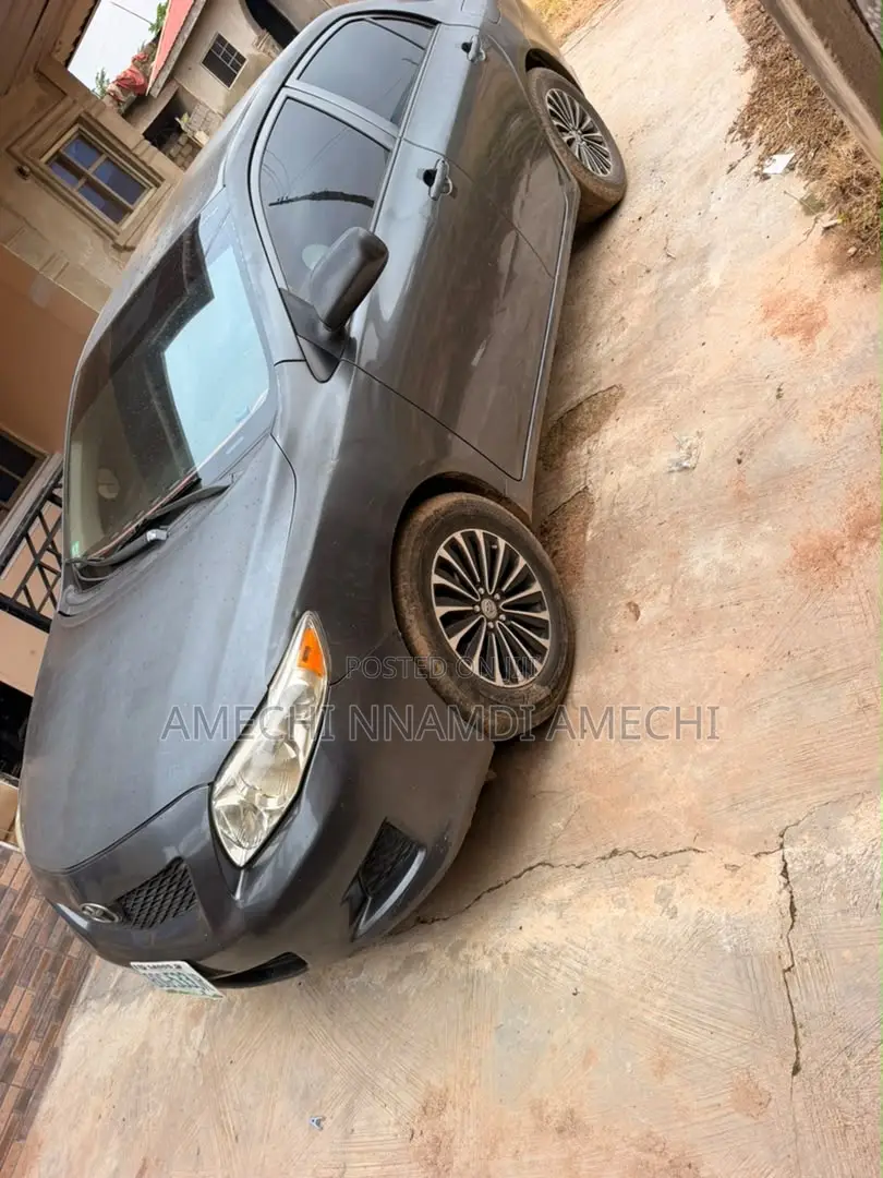 Toyota Corolla LE 4dr Sedan (1.8L 4cyl 4A) 2010 Black