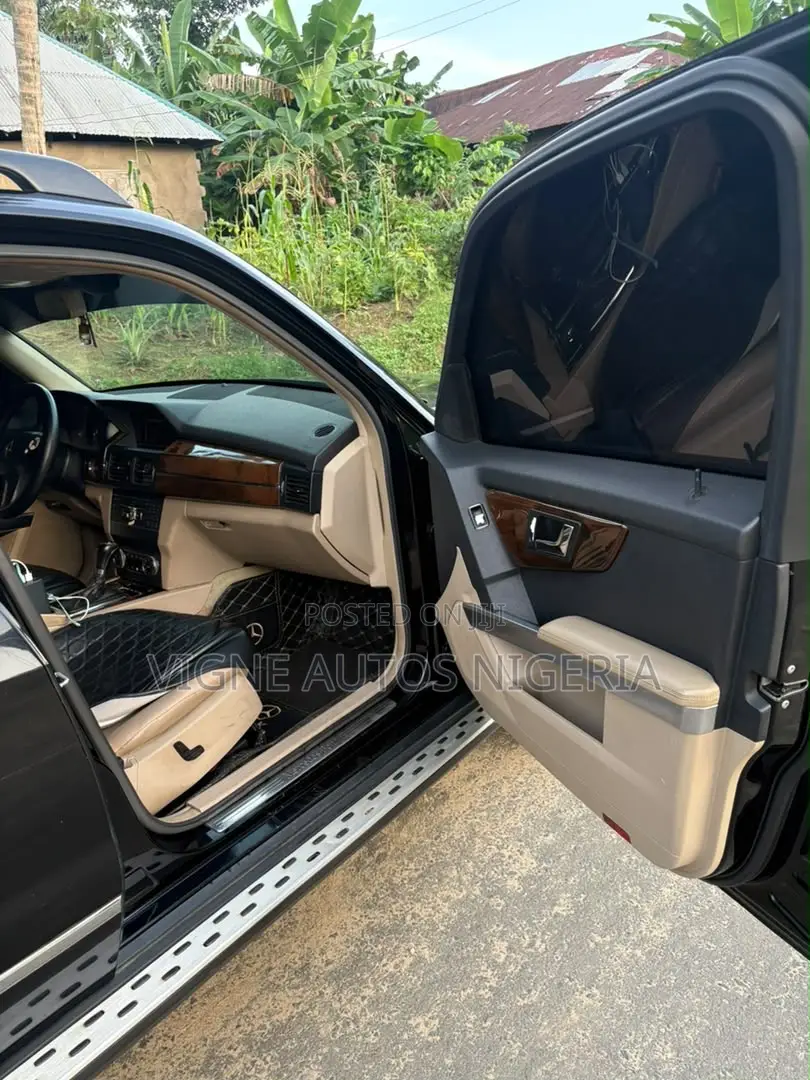 Mercedes-Benz GLK-Class 350 4MATIC 2011 Black