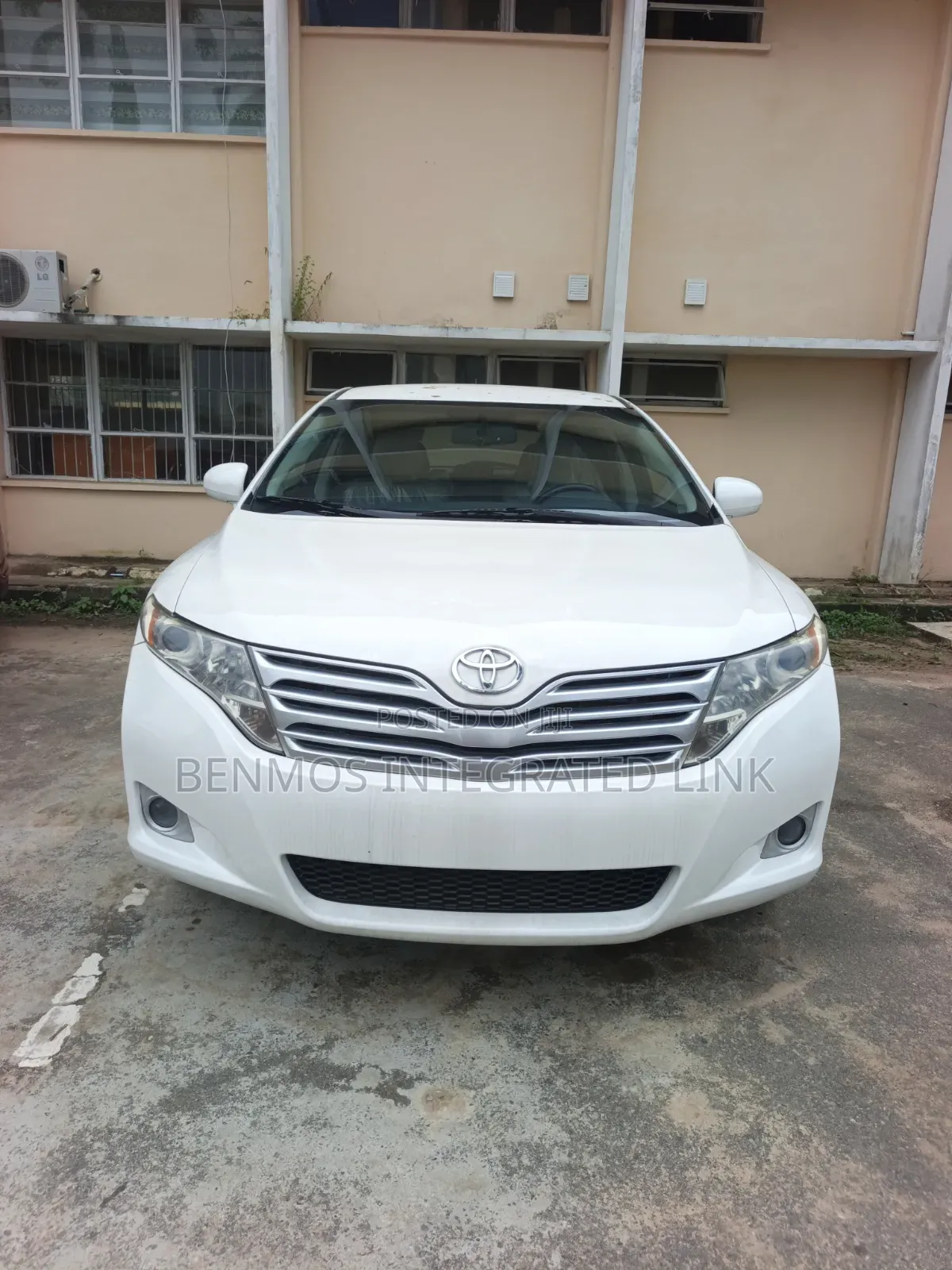 Toyota Venza 2010 White