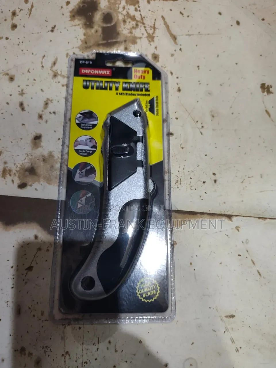 Defonmax Heavy-Duty Utility Knife
