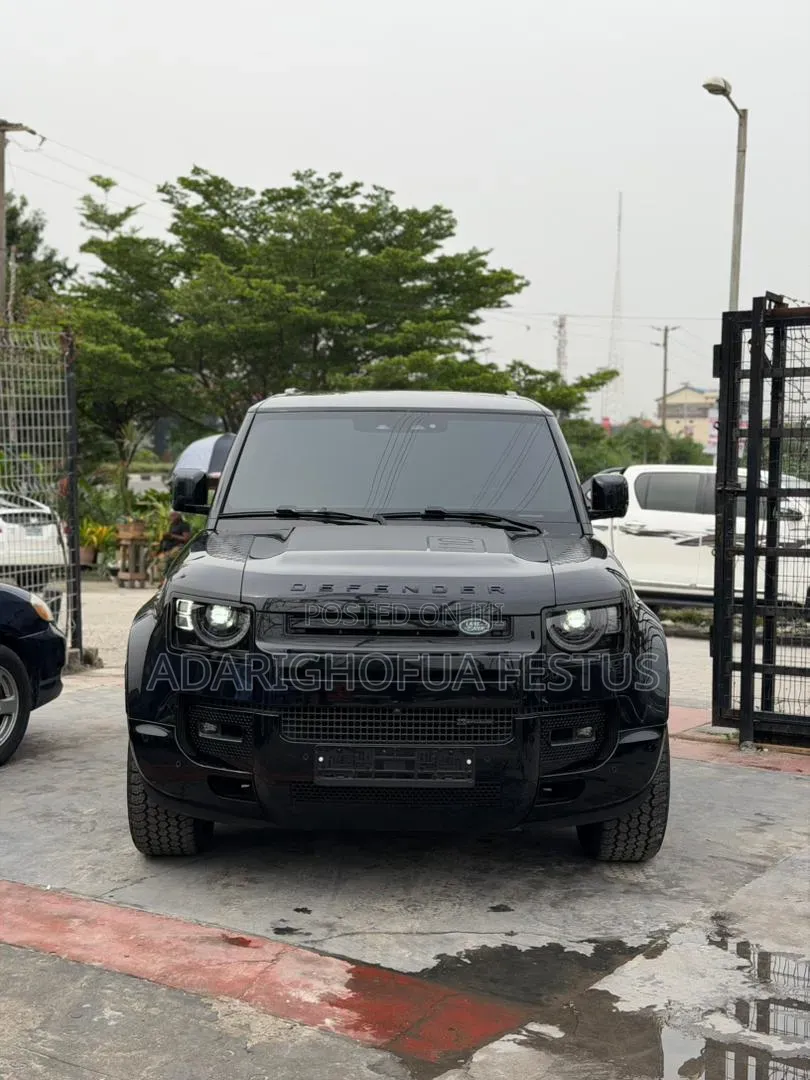 Land Rover Defender 2023 Black