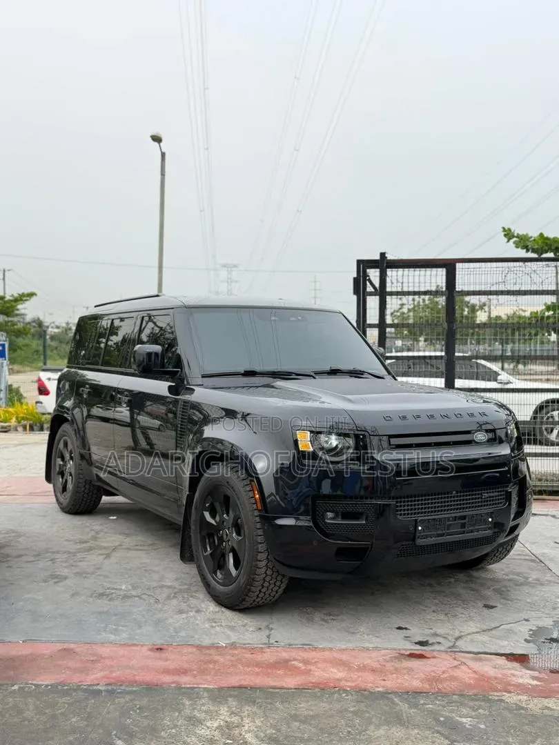 Land Rover Defender 2023 Black
