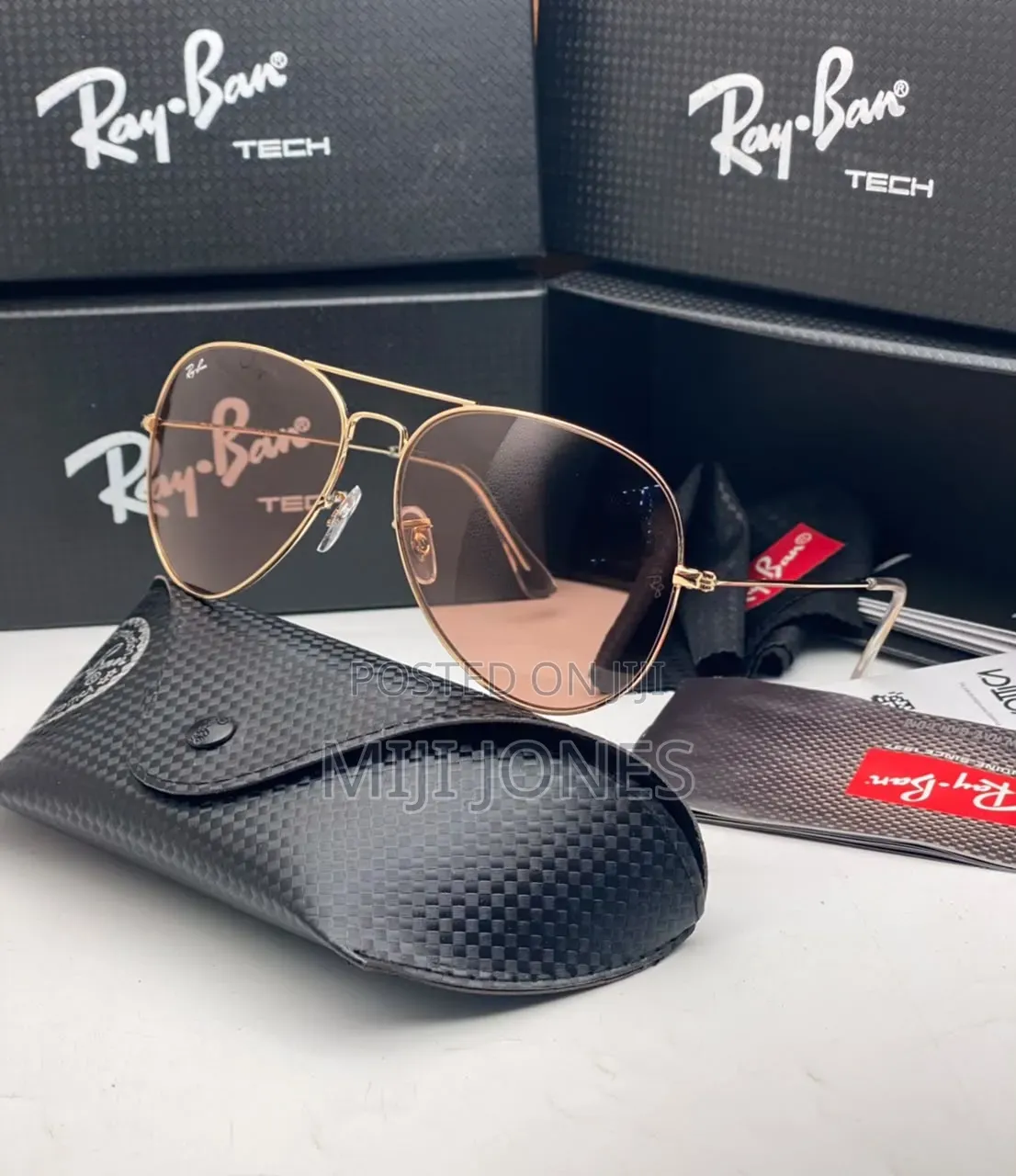 Aviator Style Sunglasses With Tinted Lense