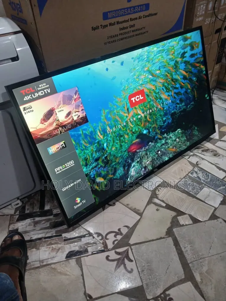 TCL Smart TV 4kdisplay 43inches