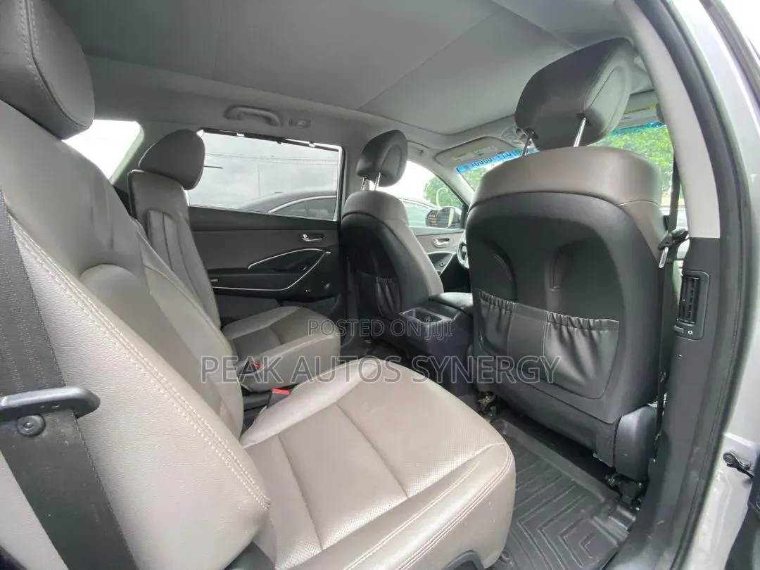 Hyundai Santa Fe 2017 Gray