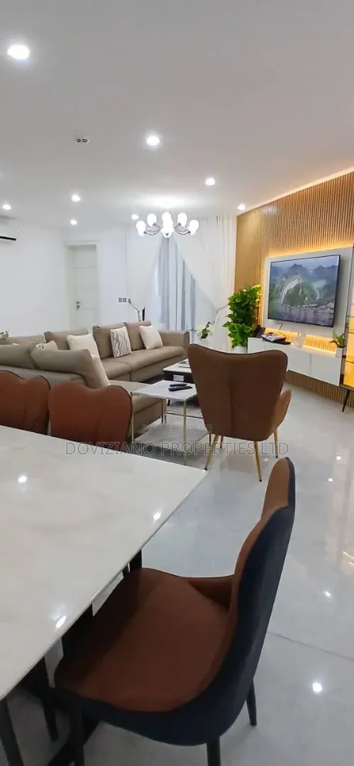 Furnished 3bdrm Apartment in Ademola Adetokunbo for rent