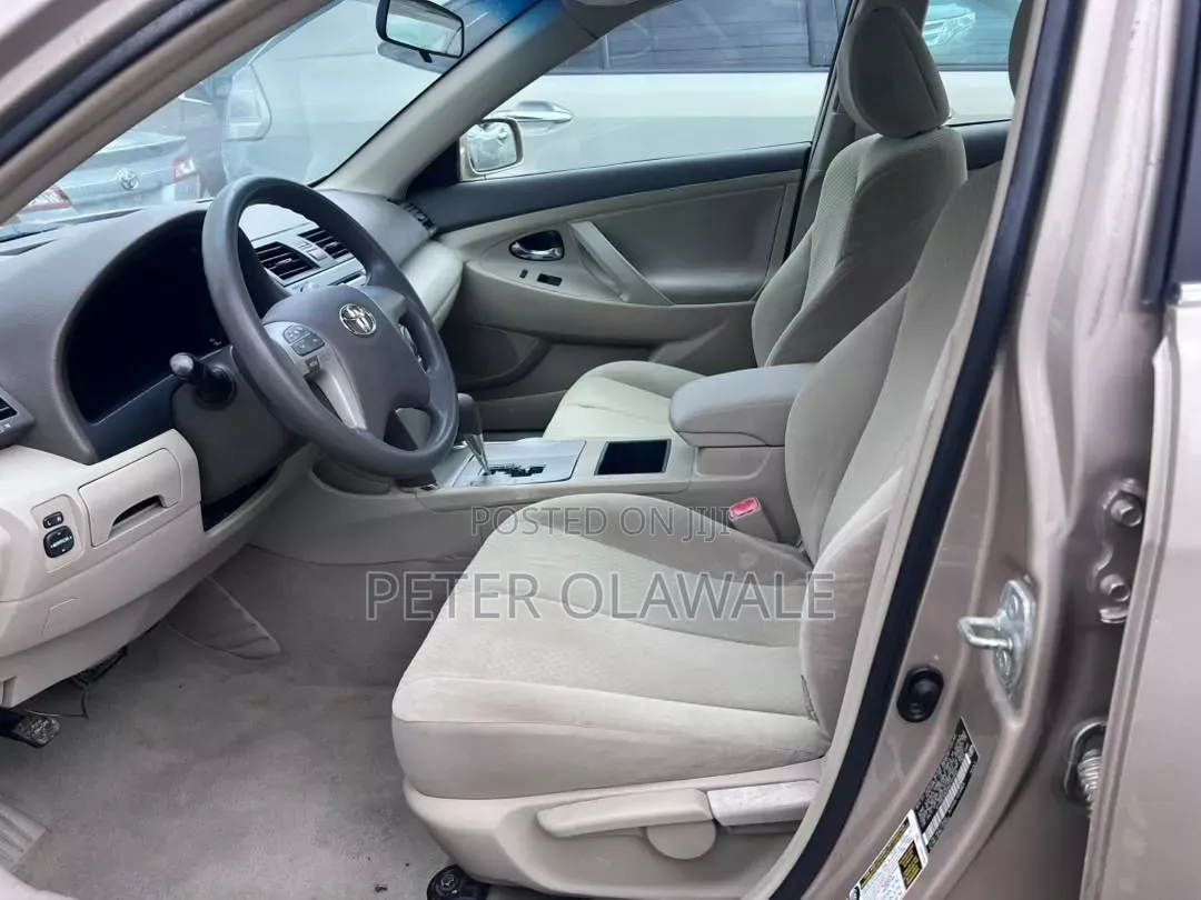 Toyota Camry 2008 Gold