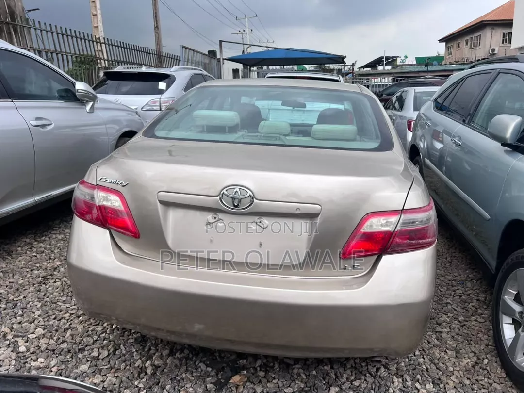 Toyota Camry 2008 Gold