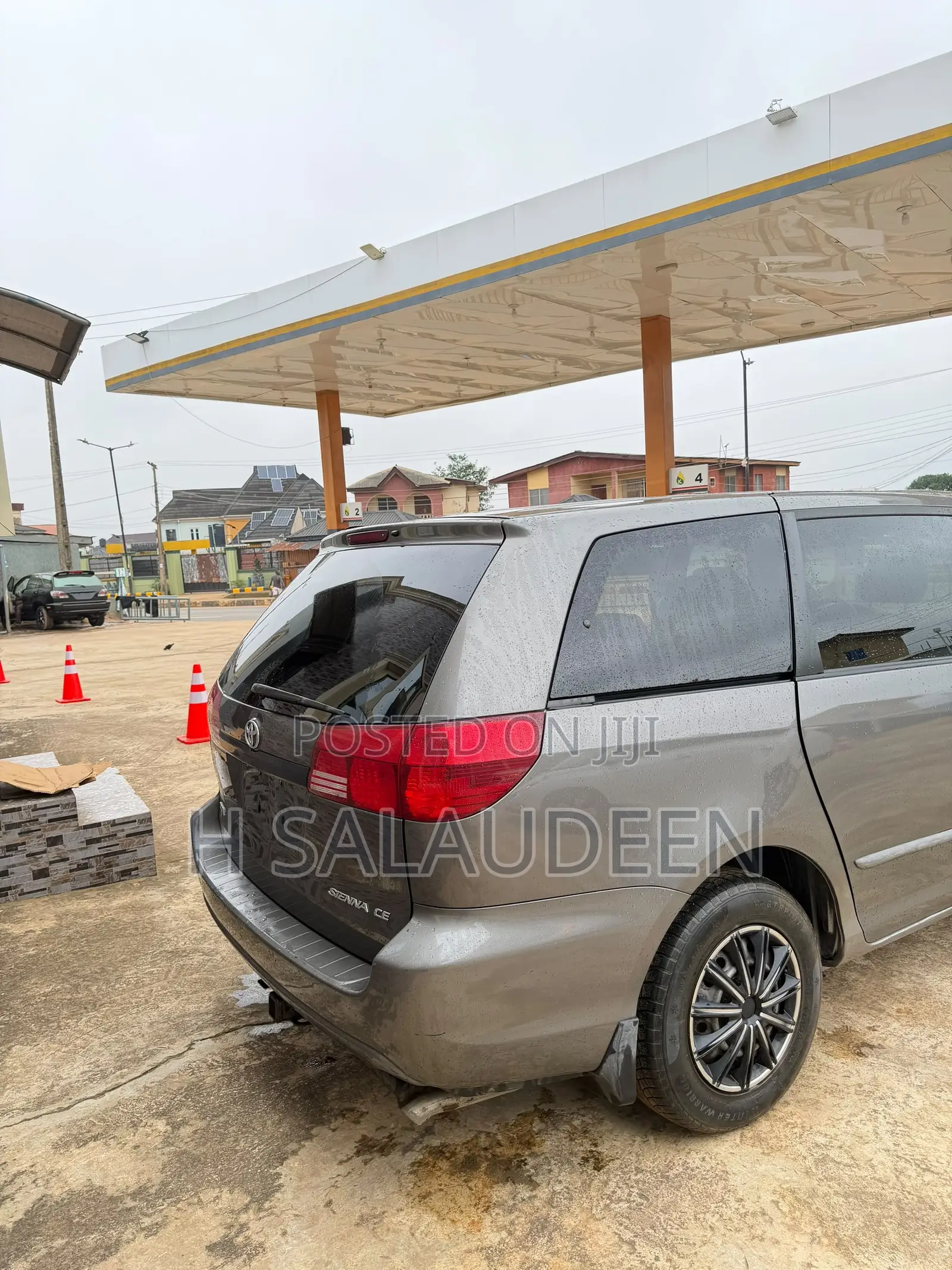 Toyota Sienna 2005 Gray