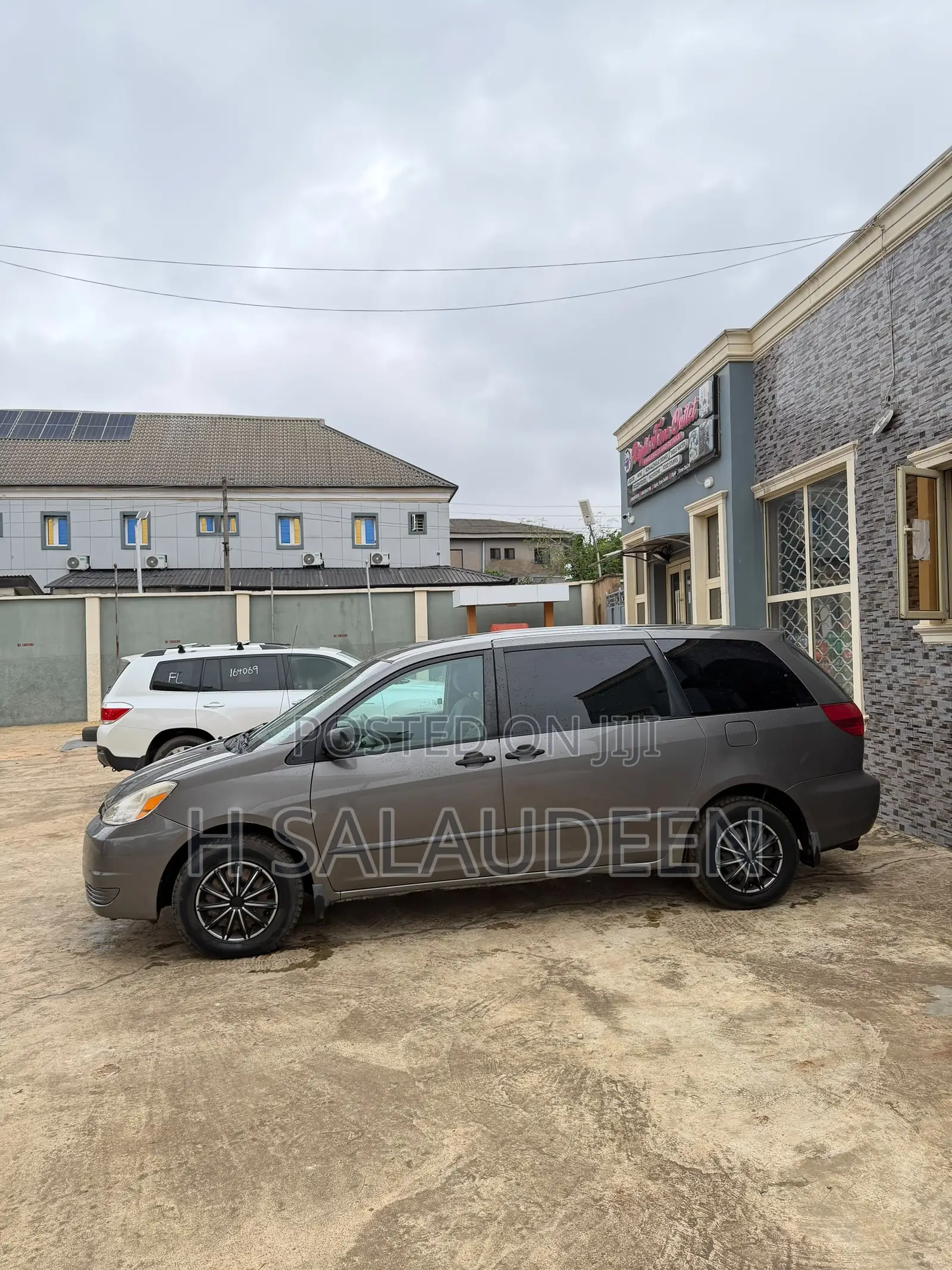 Toyota Sienna 2005 Gray