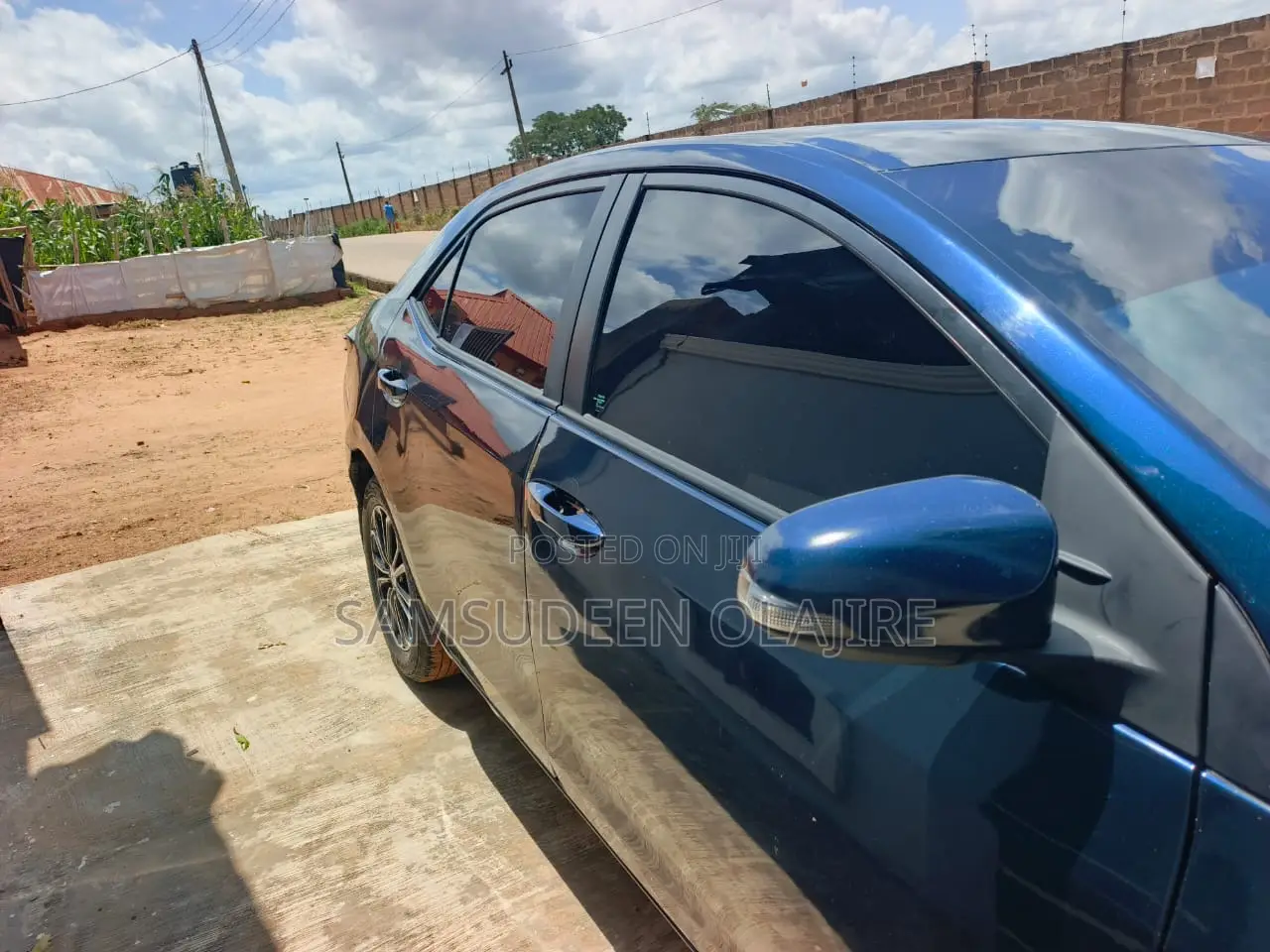 Toyota Corolla LE Premium 4dr Sedan (1.8L 4cyl CVT) 2016 Blue