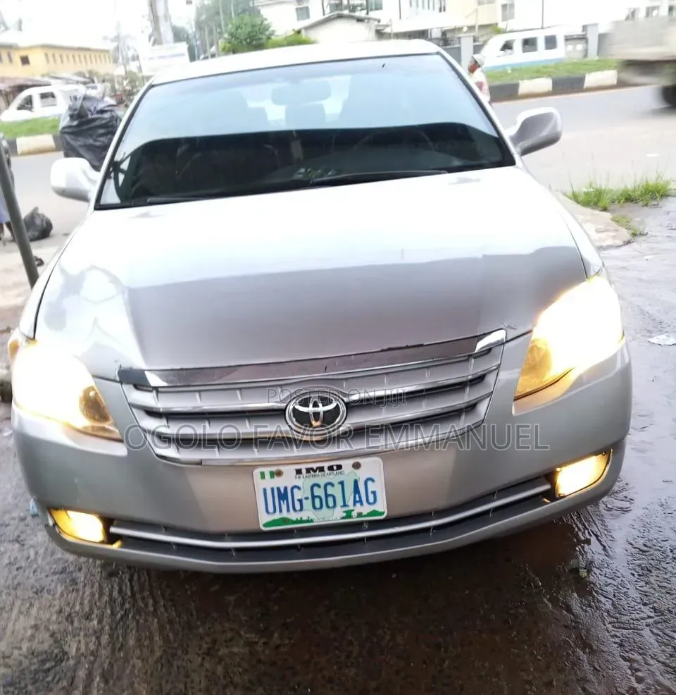 Toyota Avalon XLS Sedan FWD (3.5L 6cyl 6A) 2008 Silver